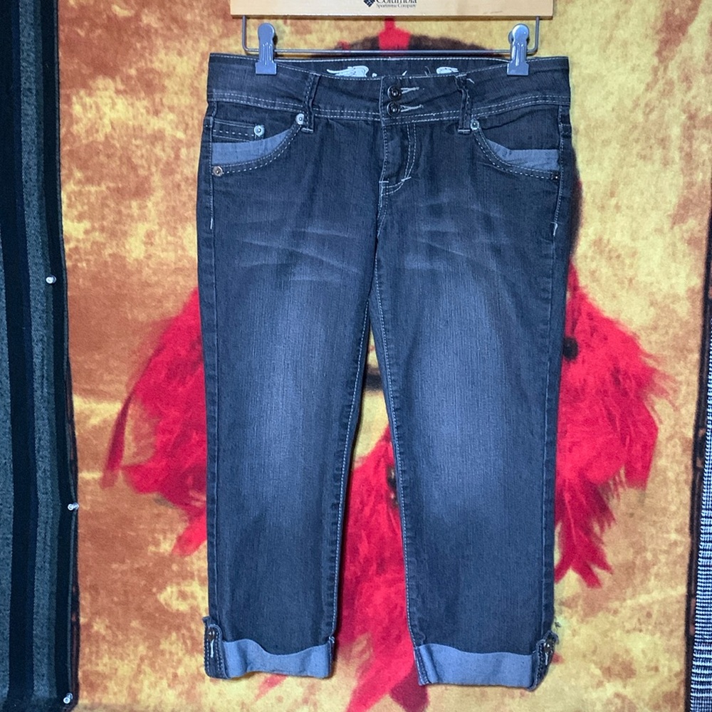 FREESTYLE-Junior’s dark wash cotton denim slim-stretch capri jeans